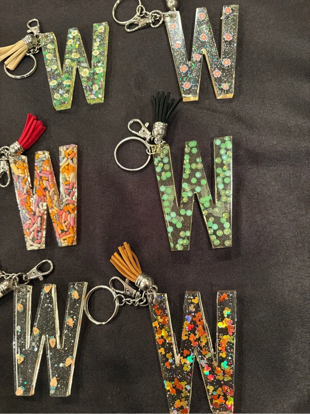 Letter W Glitter Tassel Keychain - Multicolor